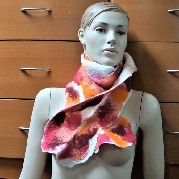 FELTED WOOL HANDMADE LONG SCARF GIFT FOR WOMEN - Picture 4 of 11